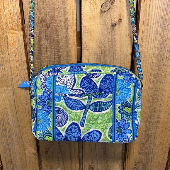 Vera Bradley Crossbody - Picture 4 of 8